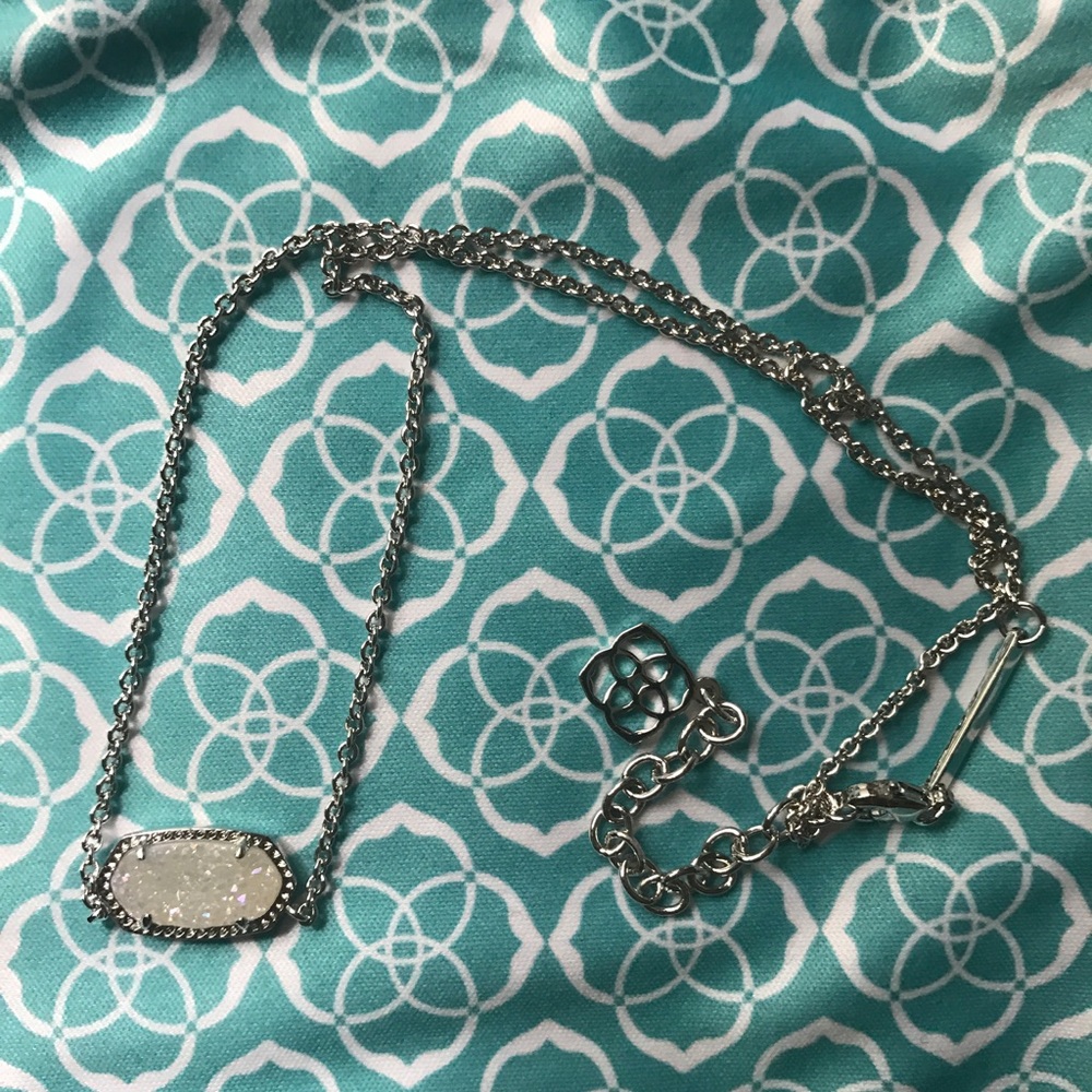 Kendra Scott Elisa Pendant Necklace in White